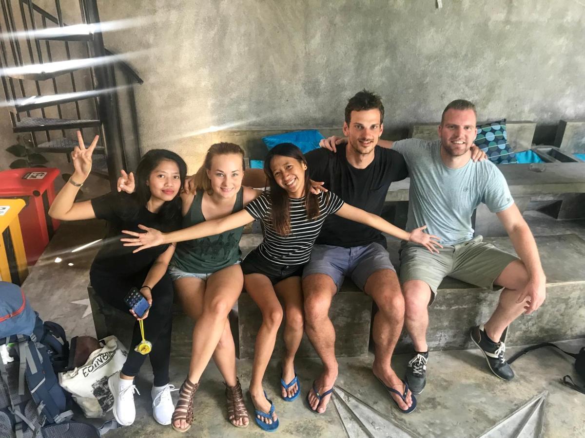 Hostel Stellar Capsules Seminyak Exteriér fotografie The team of the Blue Nation Project