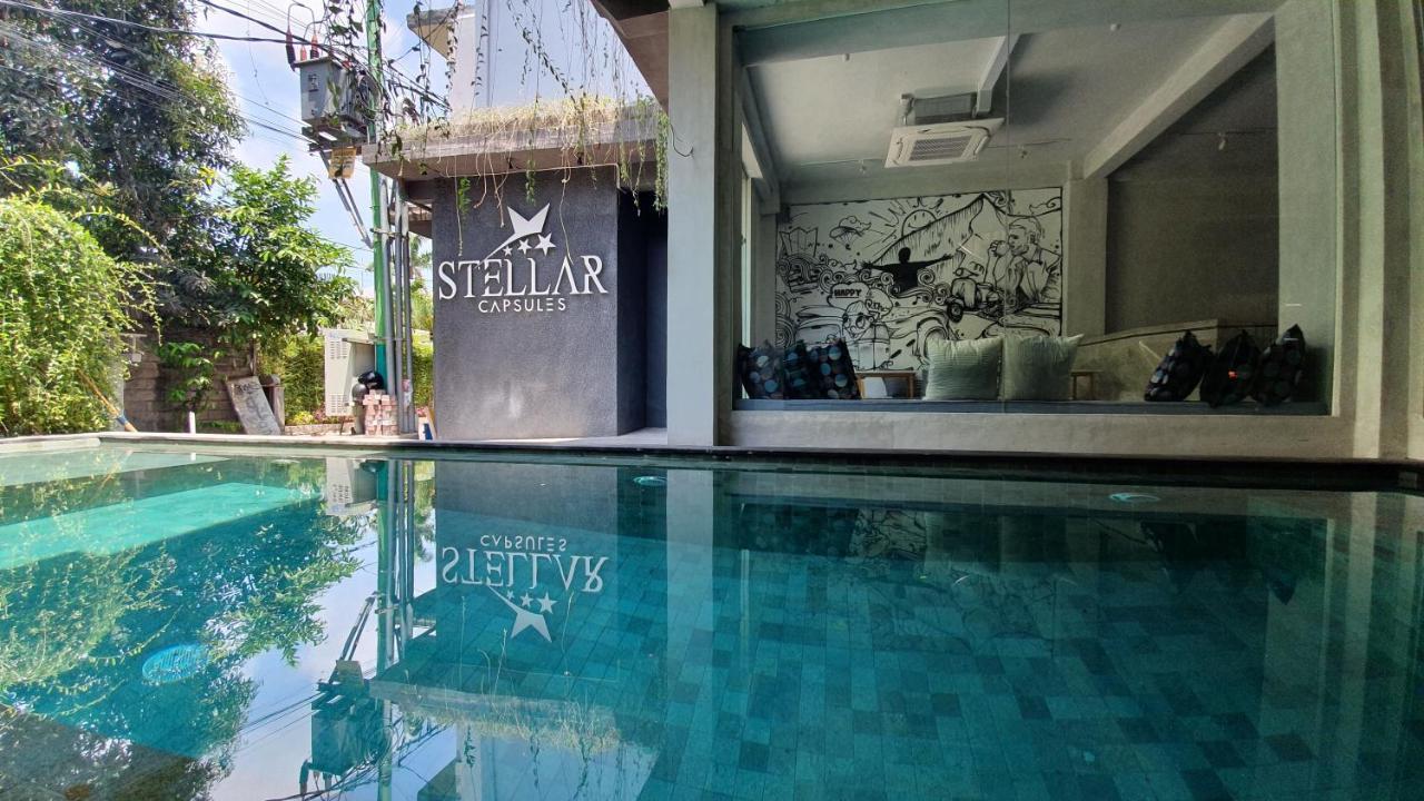 Hostel Stellar Capsules Seminyak Exteriér fotografie Stellar Pool