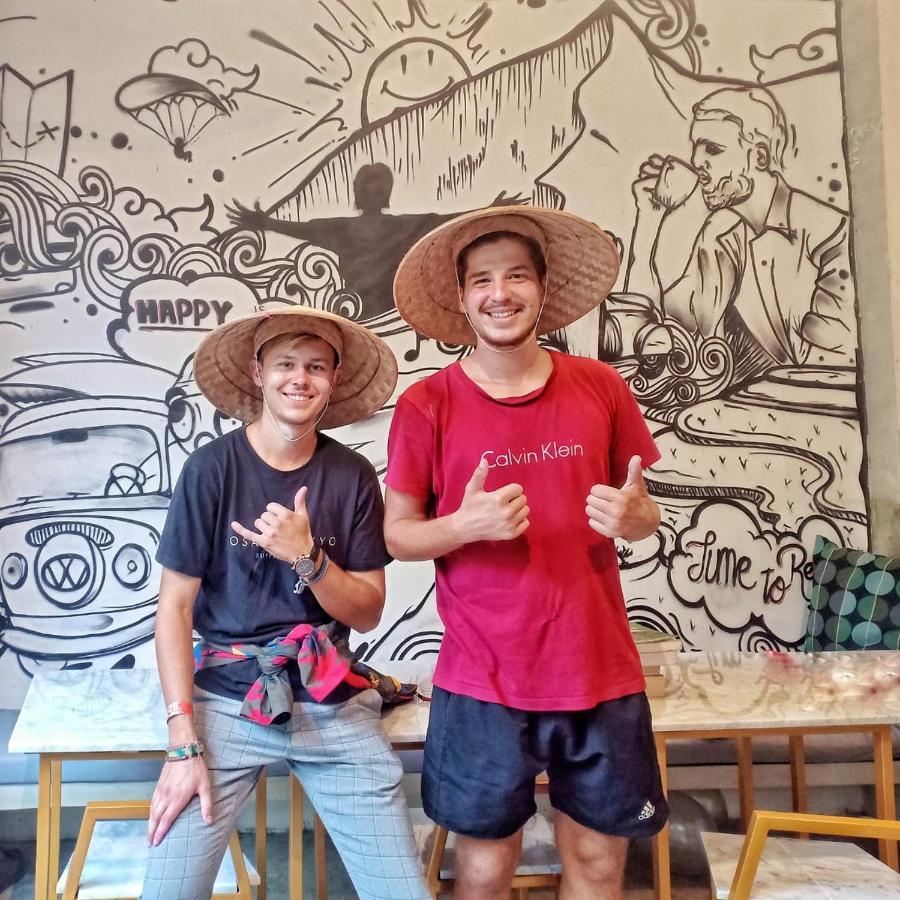 Hostel Stellar Capsules Seminyak Exteriér fotografie The Shaolin monks at the Shiply
