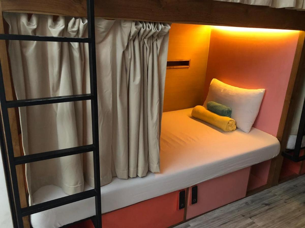 Hostel Stellar Capsules Seminyak Exteriér fotografie